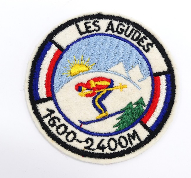 Ecusons brodé montagne Les Agudes 1600 - 2400 M
