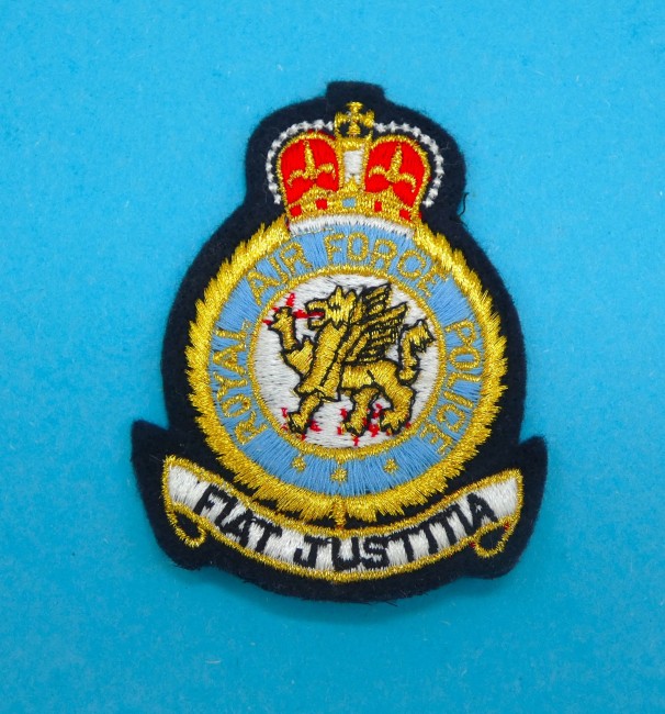 Ecusson ROYAL  AIR FORCE POLIOE FIAT JUSTITA  