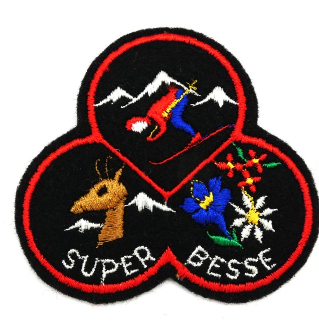 Ecusson brodé ville montagne Super Besse 