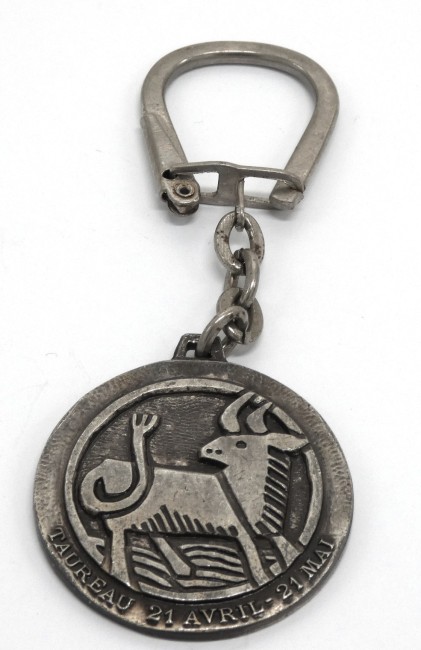Porte clé ancien signe astrologique zodiaque Taureau