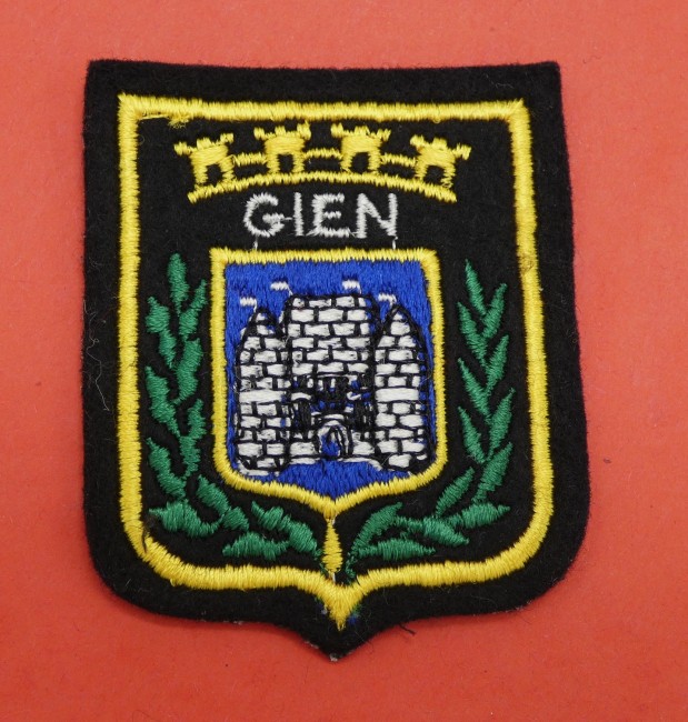 Ecusson collection brodé ville Gien