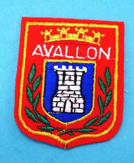 Ecusson brodé ville AVALLON 