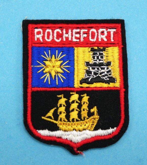 P1070960 Ecusson brodé ville Rochefort