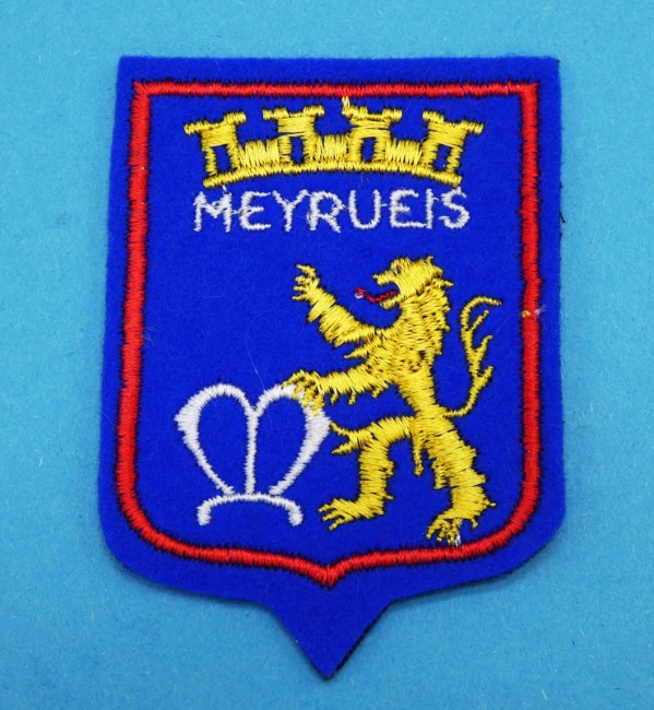 P1080920 Ecusson brodé ville MEYRUEIS à coudre