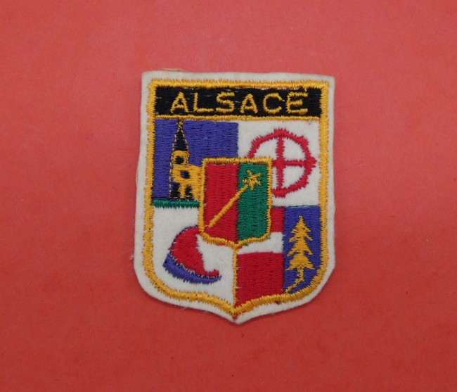 Ecusson collection brodé ville région ALSACE
