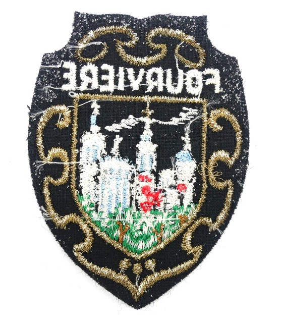 P1240657 Ecusson brodé ville Fourviere