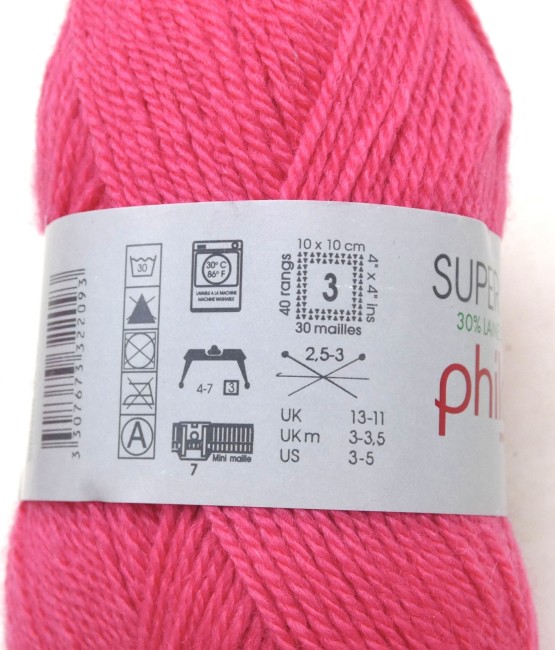 Une pelote de laine Phildar SUPER BABY rose Berlingot C 411