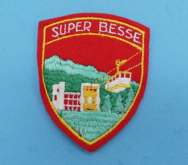 Ecusson brodé Super Besse