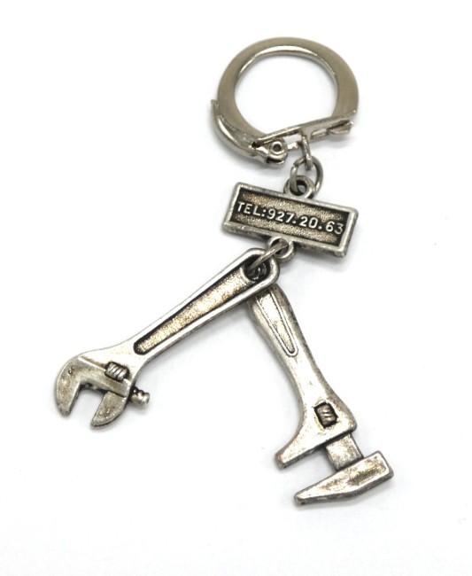 P1060085 Porte clé métal clé à molette publicitaire carrosserie Luisetti