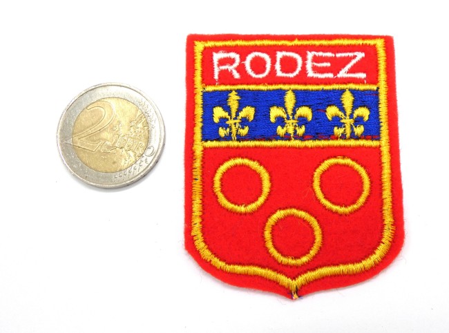 Ecusson brodé ville RODEZ ( occasion ) 