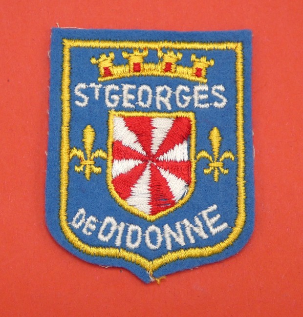 P1070398 Ecusson brodé ville St GEORGES de DIDONNE