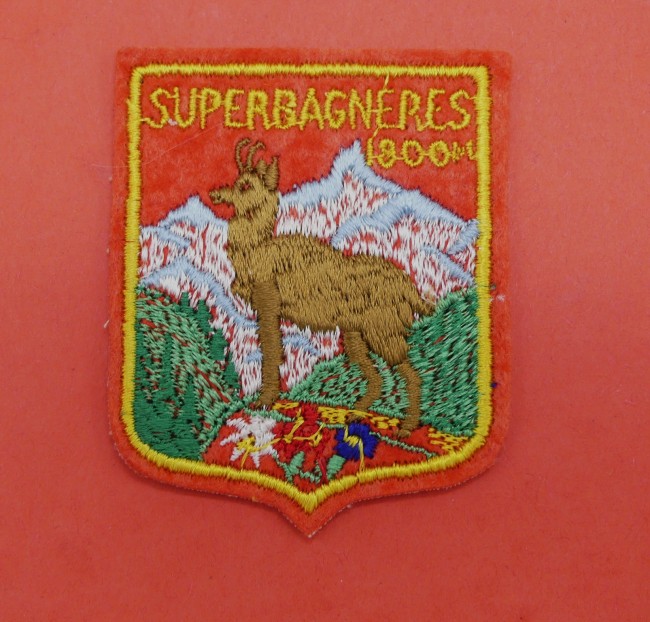 Ecusson brodé ville Superbagneres 1800 