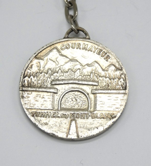 Ancien porte clé métal Chamonix tunnel Mont Blanc / Courmayer 
