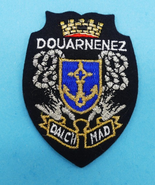 P1240577 Ecusson brodé ville Douarnenez