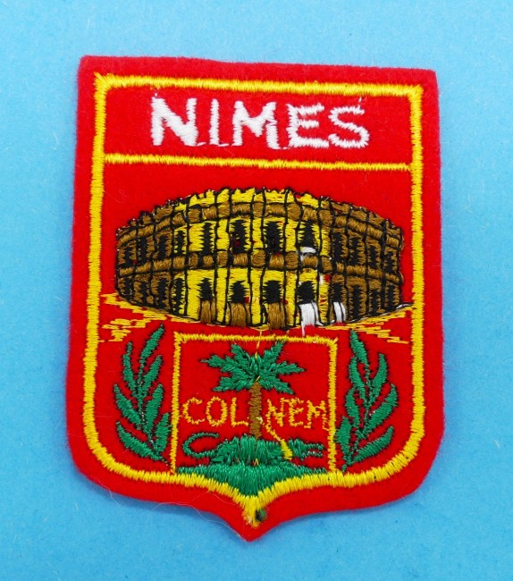 Ecusson brodé ville Nîmes