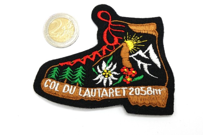 Ecusson chaussure montagne brodé COL DU LAUTARET 2058 m