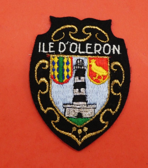P1050043 Ecusson meresse brodé Île d ' Oléron