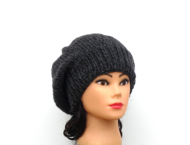 Béret gris foncé Bergère de France Alaska