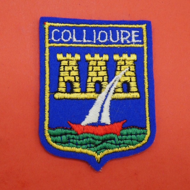 Ecusson brodé ville COLLIOURE 