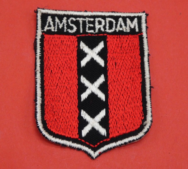 P1060290 Ecusson brodé ville AMSTERDAM