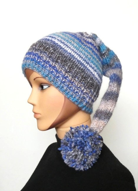 P1020622 Bonnet lutin femme en laine bleu / gris Katia Milrayas