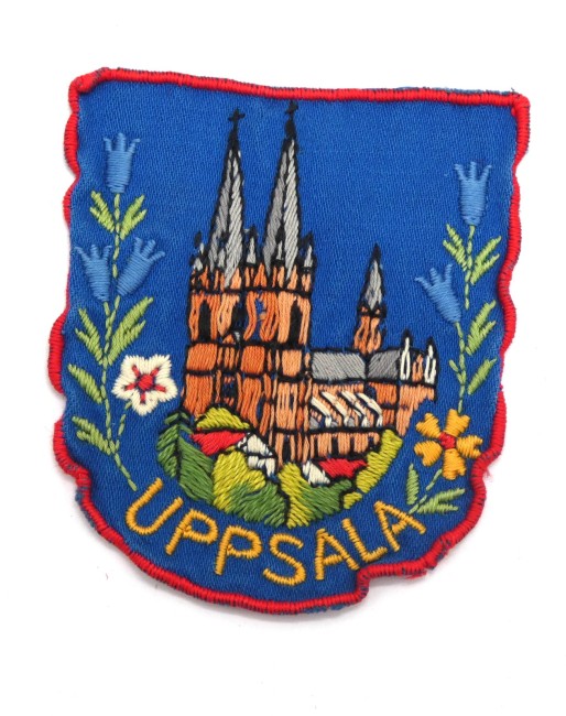 P1040248 Ecusson brodé ville UPPSALA ( Upsal )
