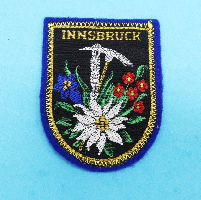 Ecusson brodé ville INNSBRUCK en tissu feutrine 