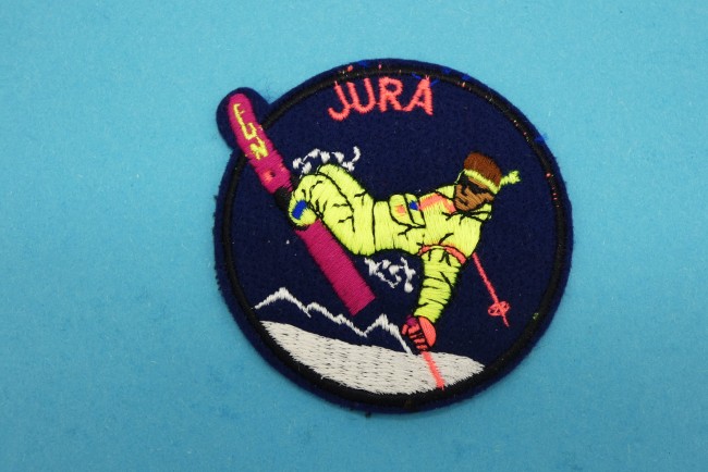 Ecusson brodé ville montagne JURA 