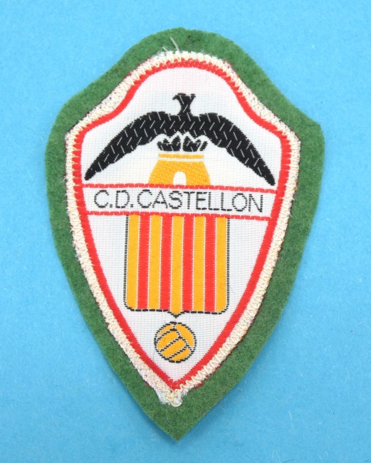  Ecusson brodé ville pays C.D Castellon ( occasion )