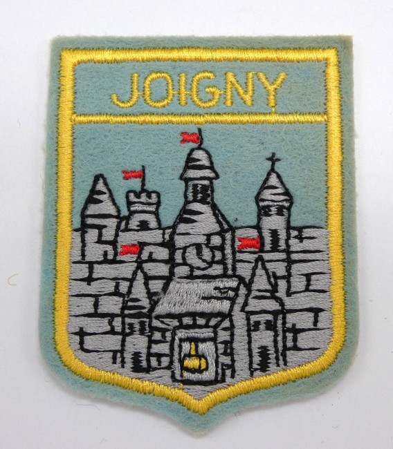 P1070859 Ecusson ancien bordé ville JOIGNY