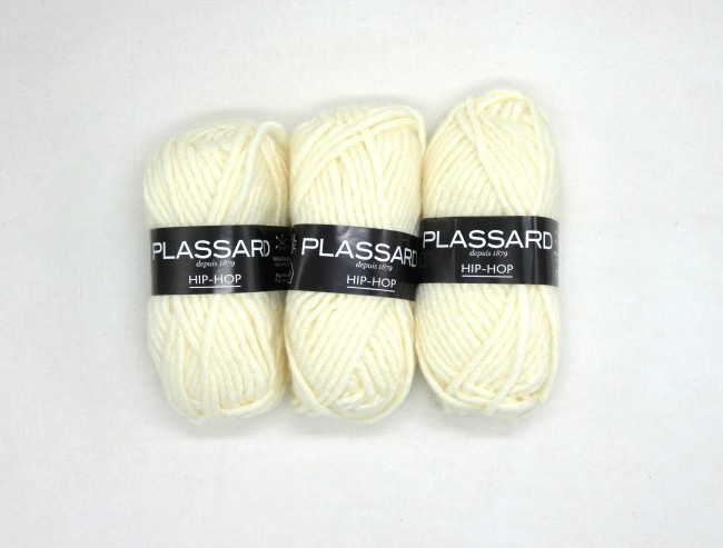 Laine plassard hip hop  C 27 écru