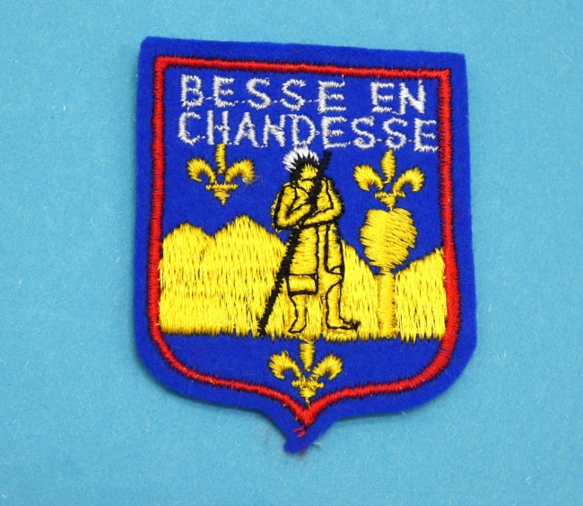 P1080261 Ecusson brdoé ville Besse en Chandesse