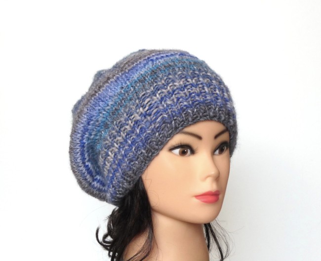 P1020577 Beret femme laine Milrayas bleu / gris tricot main