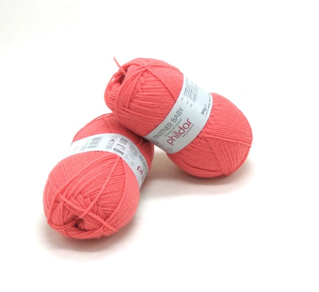 Lot 2 pelotes Laine Phildar PARTNER BABY C 201 oeuillet