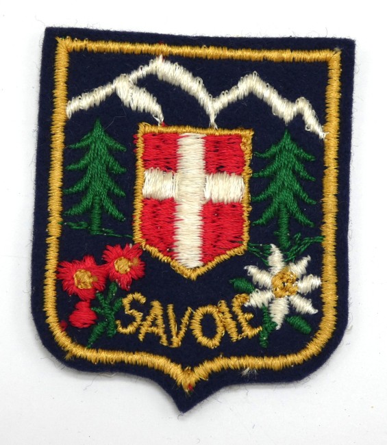P1050092 Ecusson brodé ville montagne SAVOIE