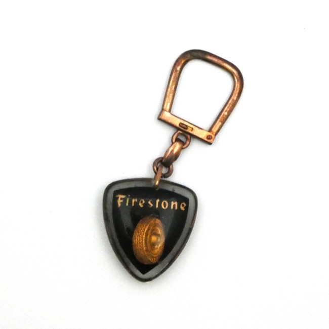 P1050121 Ancien porte - clé Bourbon pneu Firestone