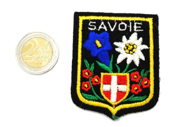 P1020097 Ecusson brodé ville SAVOIE