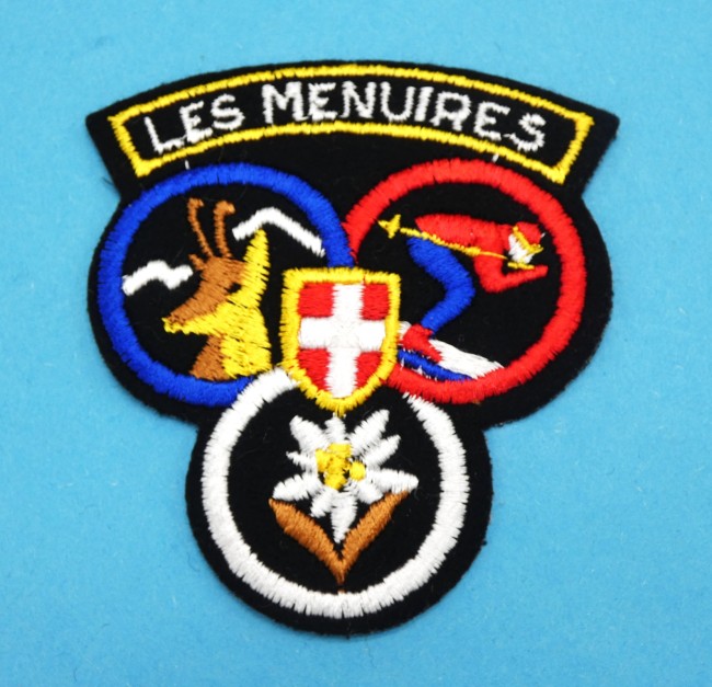 P1090587 Ecusson brodé Les Menuires