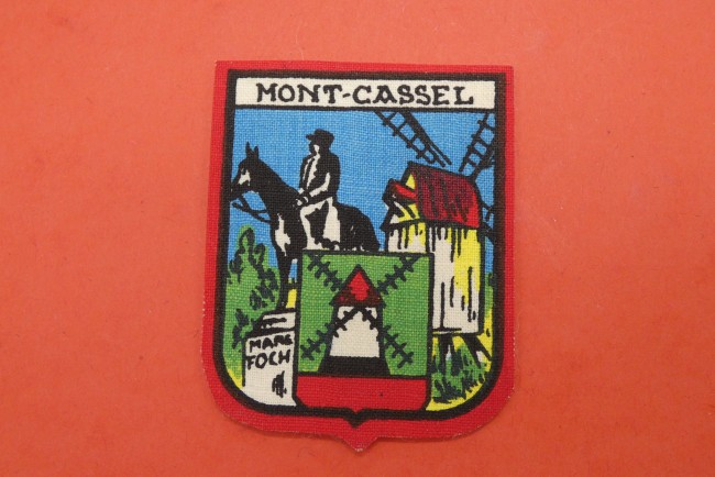 Ecusson brodé ville MONT - CASSEL 