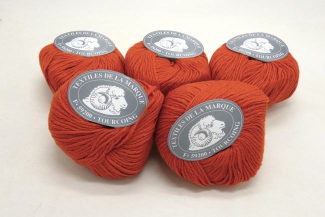 Laine Fifty Textiles de la marque  tourcoing brique C 210