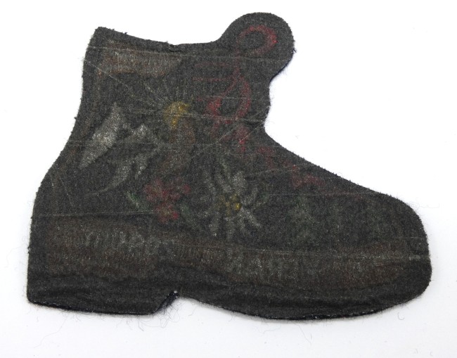 Ecusson chaussure montagne St VERAN 2040 m 