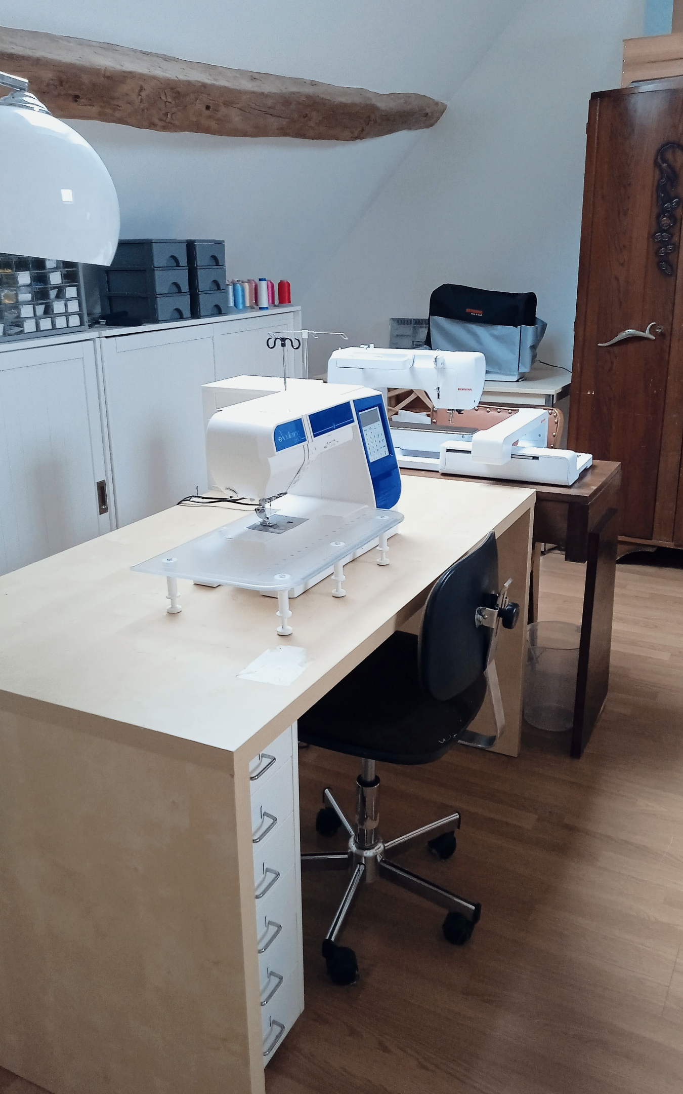 confections et créations textiles artisanales, personnalisées avec broderie