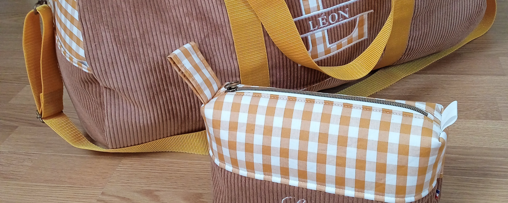 Sac polochon enfant personnalisé en velours et tissu vichy