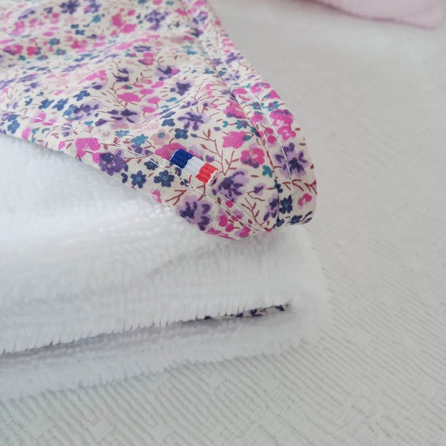 cape de bain bébé personnalisée en liberty, en micro éponge de bambou toute douce! cadeau de naissance utile et durable!