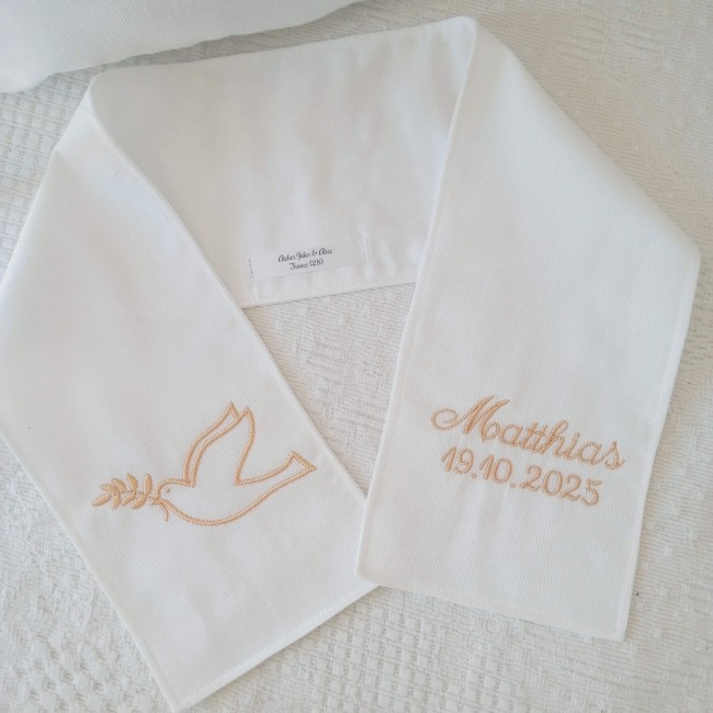 écharpe de baptême artisanale personnalisée avec broderie MATTHIAS et colombe de la paix confections artisanales personnalisées avec broderie du prénom MATHIAS - cadeau de naissance - cadeau d'anniversaire - baptême