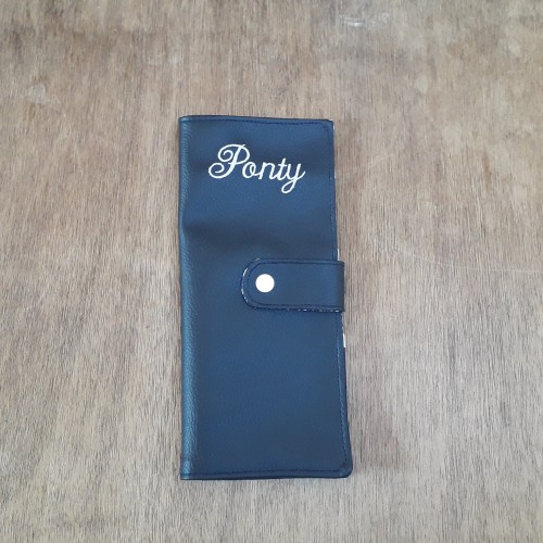 pochette à passeport familial, extérieur en simili (au choix) à personnaliser avec broderie