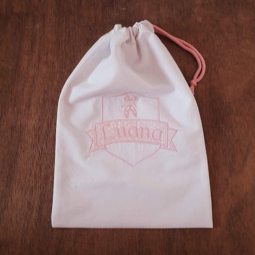 sac pochon à coulisse personnalisé, broderie sport et prénom