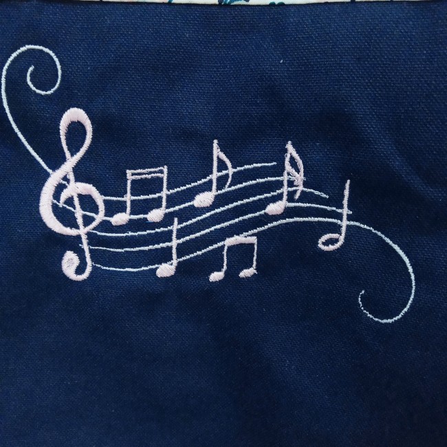 totebag façon cabas pour musique, solfège, partitions, personnalisable avec broderie