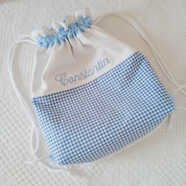 Sac à dos cordon enfant, surmesure, personnalisé avec broderie prénom Sac à dos cordon enfant, surmesure, personnalisé avec broderie prénom