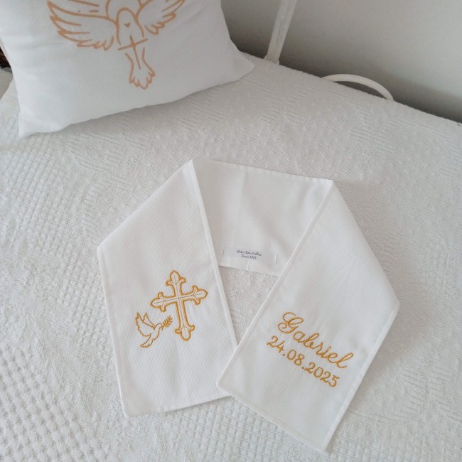 Écharpe de baptême pour adolescent et adulte, brodée d’une croix et colombe, personnalisable avec prénom et date, confection artisanale